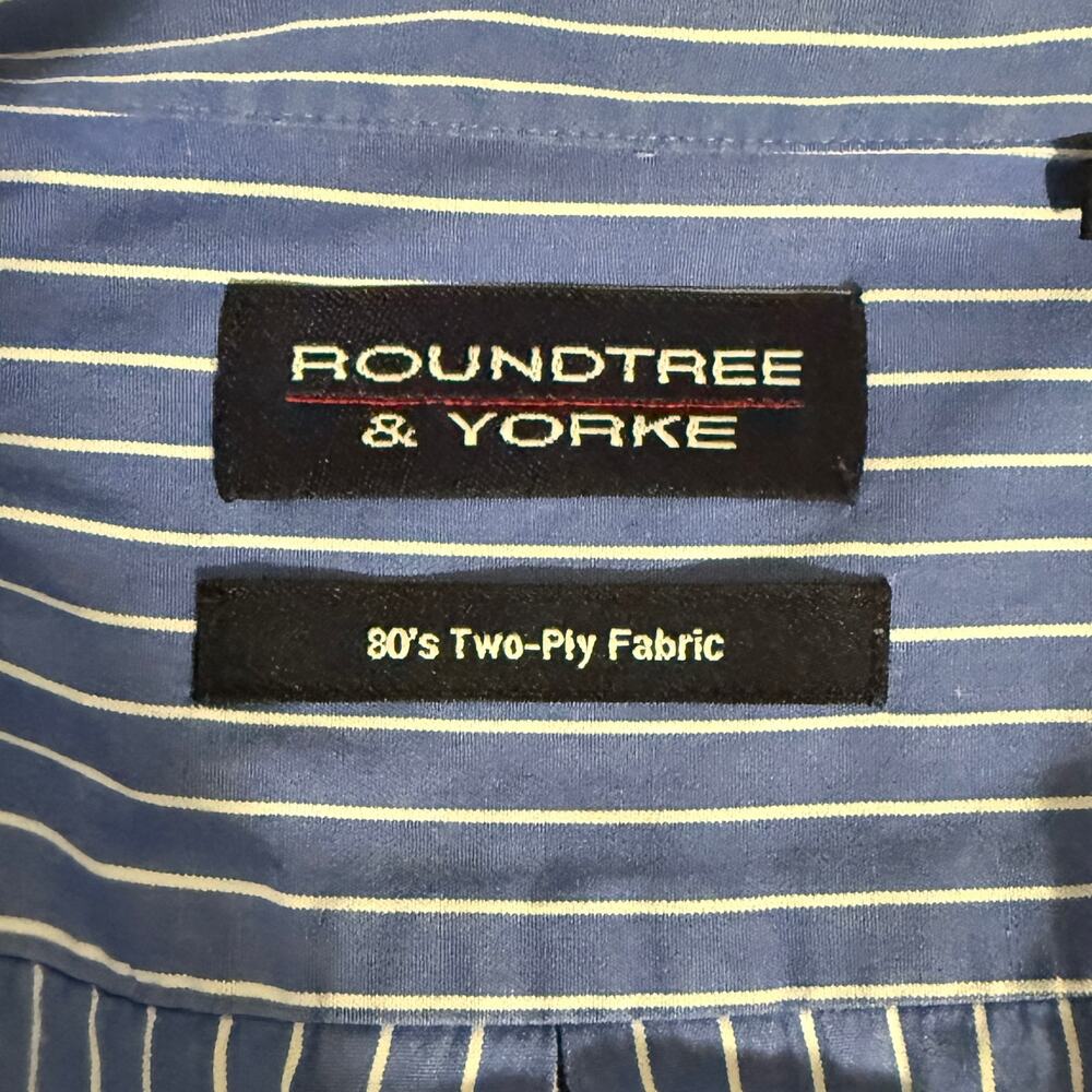 Roundtree& Yorke men’s size L blue & white cotton casual or dress shirt. - Picture 3 of 6